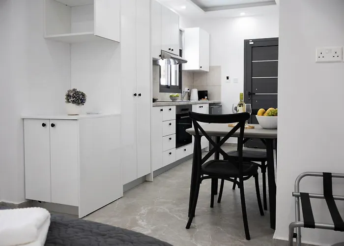 Apartament Harbour Paradise Paphos